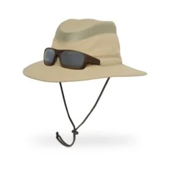 Sunday Afternoons Bug-Free Charter Hat 16 Sunday Afternoons Bug-Free Charter Hat -Sunday Afternoons bug free charter hat tan front glasses ss20 2500px