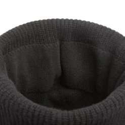 Sunday Afternoons Northerly Merino Beanie 16 Sunday Afternoons Northerly Merino Beanie -Sunday Afternoons northerly merino beanie black earband detail fw22 2500px