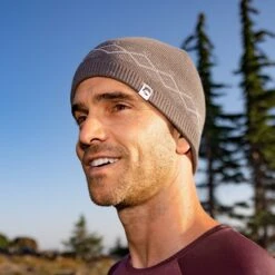 Sunday Afternoons Strobe Reflective Beanie -Sunday Afternoons strobe reflective beanie fw23 3150px ec1efa0e 5243 45e2 b663 d89e21e27ec6