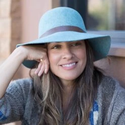 Sunday Afternoons Taylor Hat -Sunday Afternoons taylor hat heathered ice blue fw18