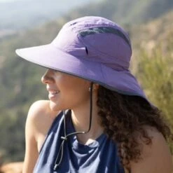 Sunday Afternoons Ultra Adventure Hat -Sunday Afternoons ultra adventure lifestyle woman